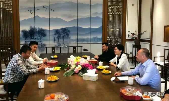 白坭镇委书记何海虹到火博·体育-火博(中国)走访调研