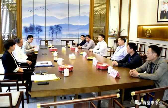 三水区委书记胡学骏一行莅临火博·体育-火博(中国)走访慰问